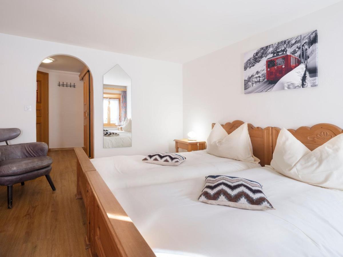 Hotel De Commune Gstaad Bagian luar foto