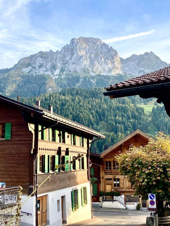 Hotel De Commune Gstaad Bagian luar foto