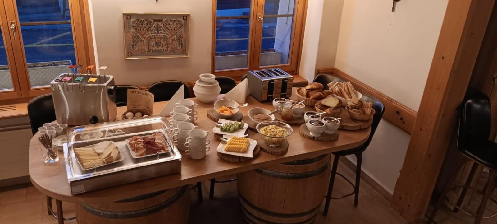 Hotel De Commune Gstaad Bagian luar foto
