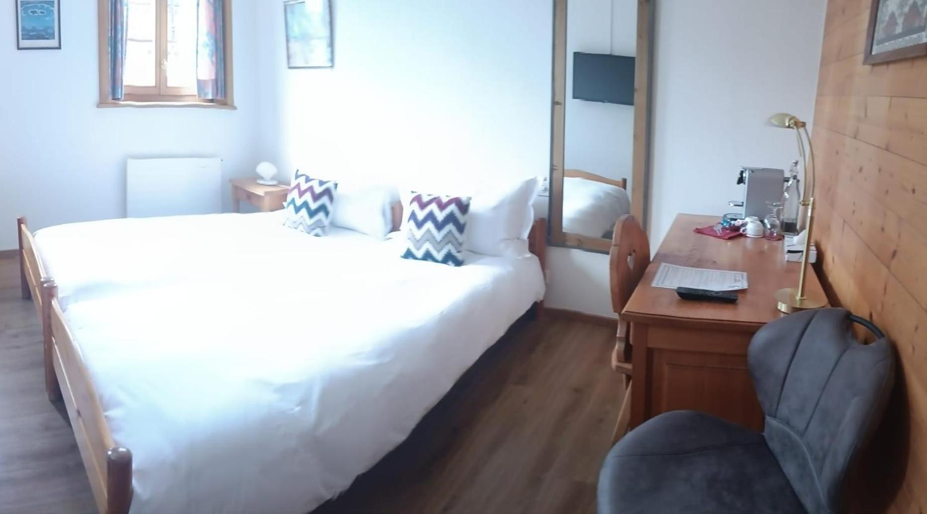 Hotel De Commune Gstaad Bagian luar foto